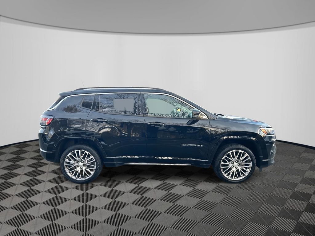 Used 2022 Jeep Compass Limited w/ Elite Group image 4