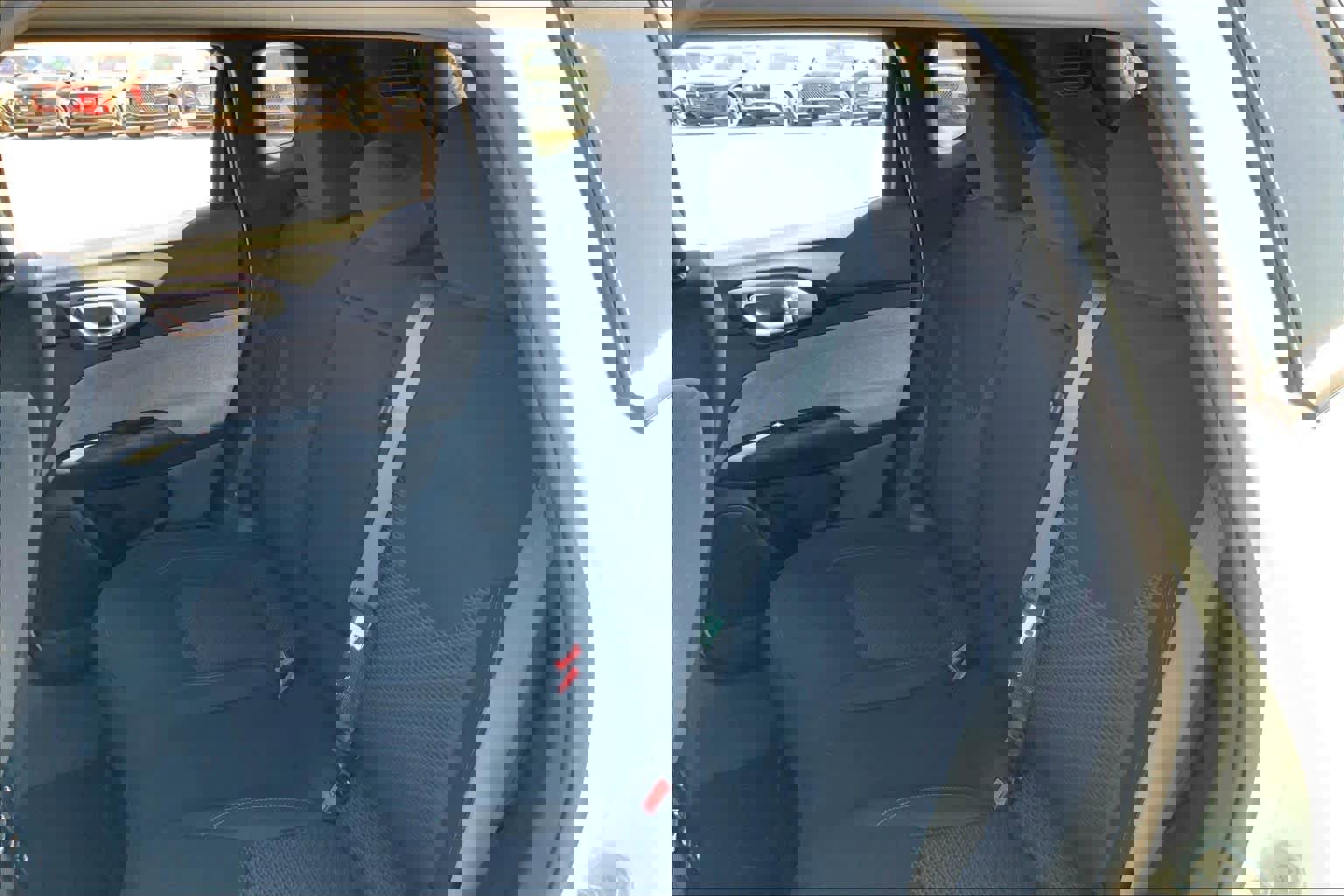 Used 2023 Jeep Compass Sport image 21