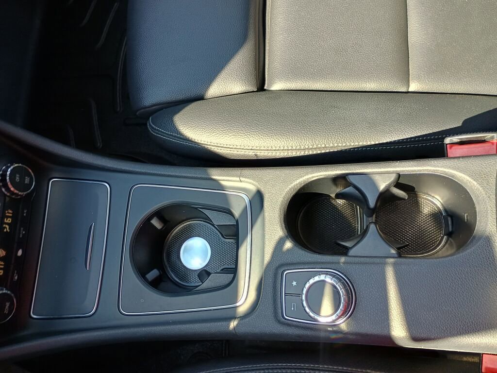 Used 2018 Mercedes-Benz GLA 250 4MATIC image 16