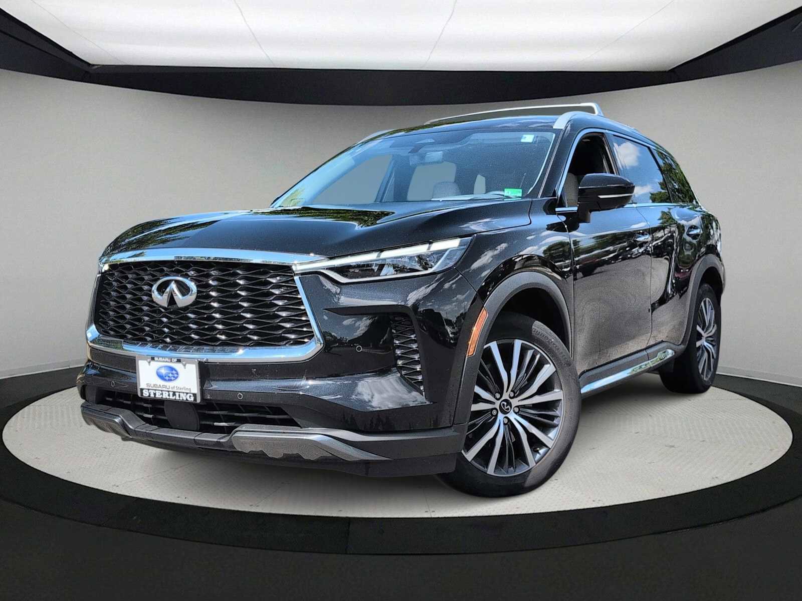 Used 2024 INFINITI QX60 Sensory w/ Vision Package AWD/4WD image 1