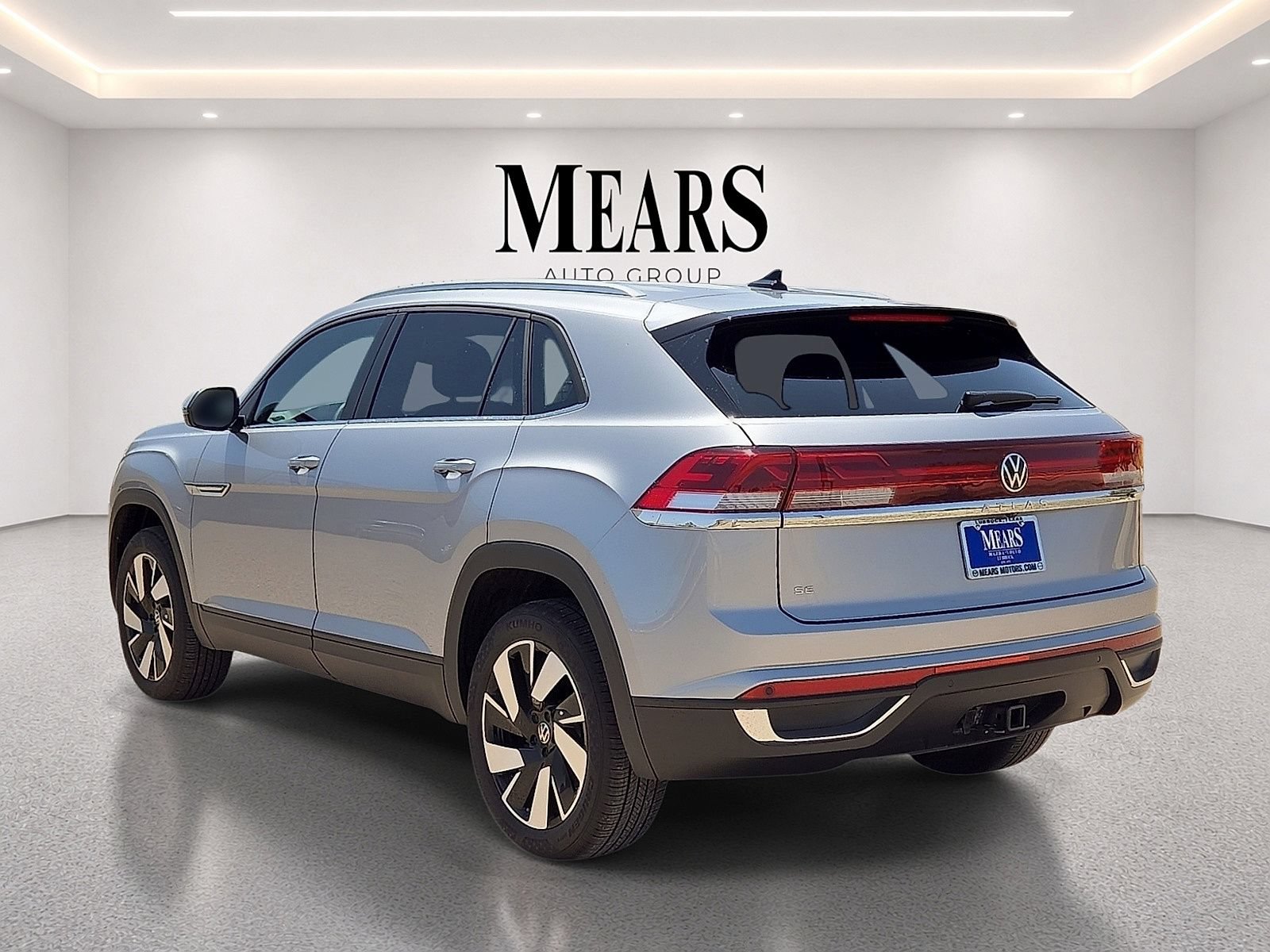 Used 2026 Volkswagen Atlas Cross Sport SE FWD image 3