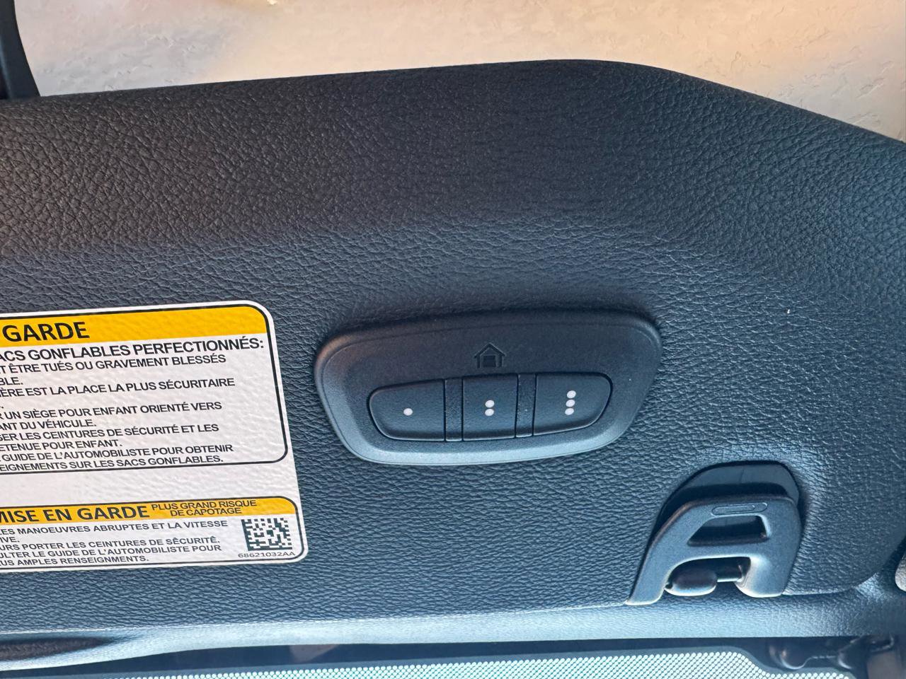 Used 2025 Jeep Wrangler Unlimited Sport image 25