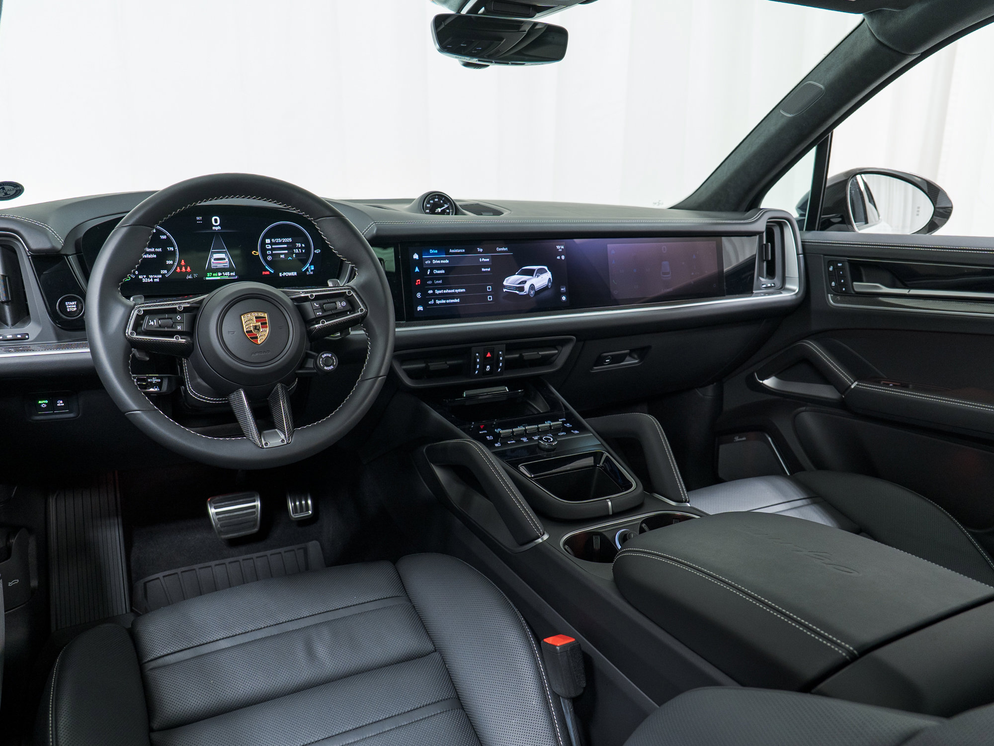 Certified 2024 Porsche Cayenne Turbo image 23