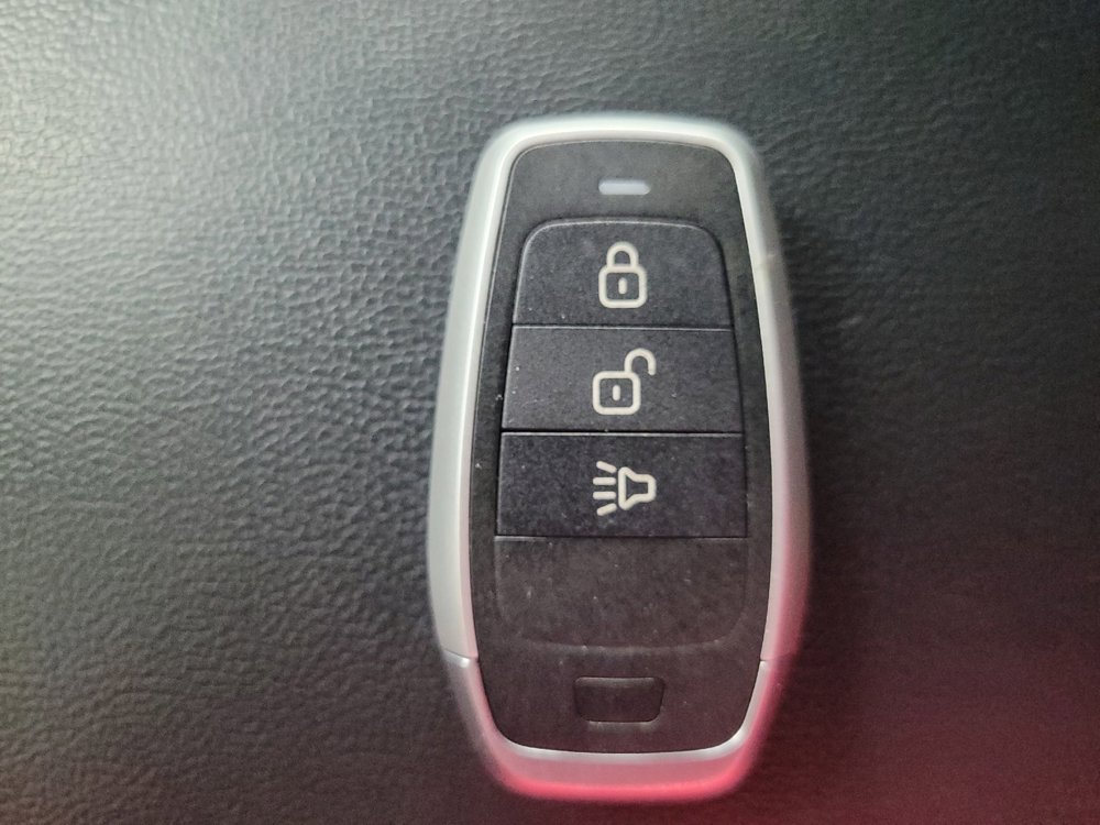 Used 2019 Kia Sorento EX image 32