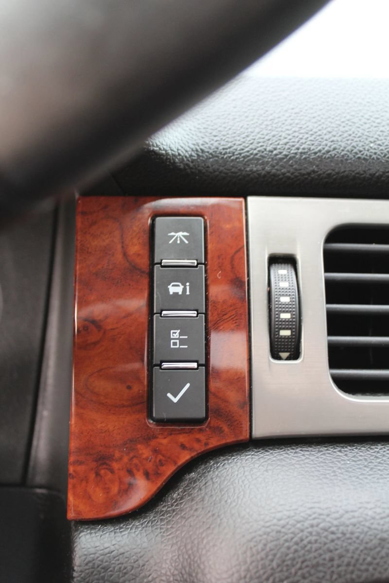 Used 2013 GMC Yukon SLT AWD/4WD image 26