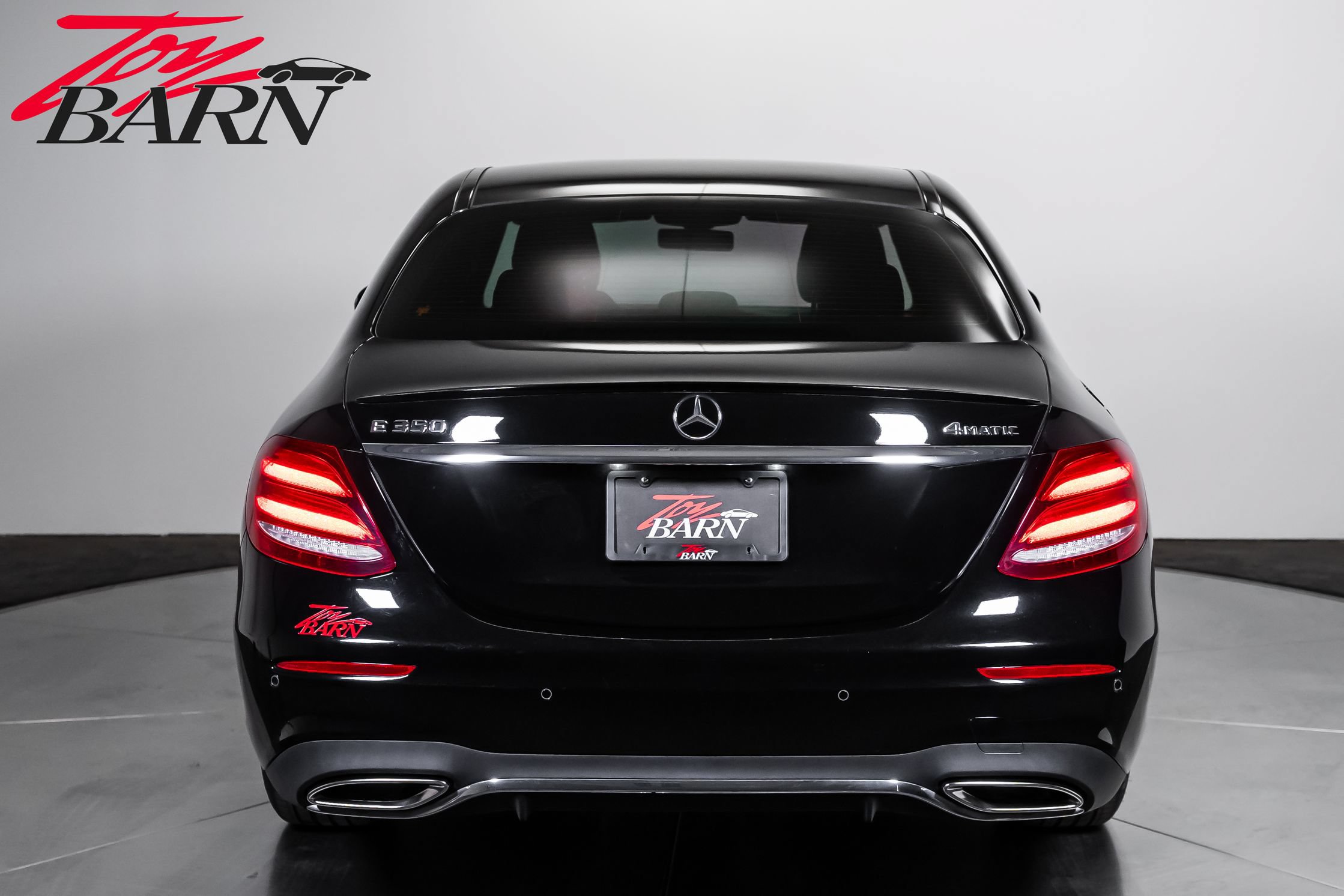 Used 2020 Mercedes-Benz E 350 4MATIC Sedan image 4