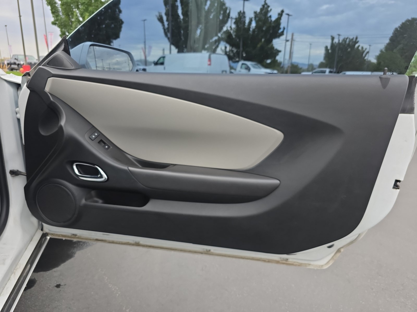 Used 2013 Chevrolet Camaro LS RWD image 28