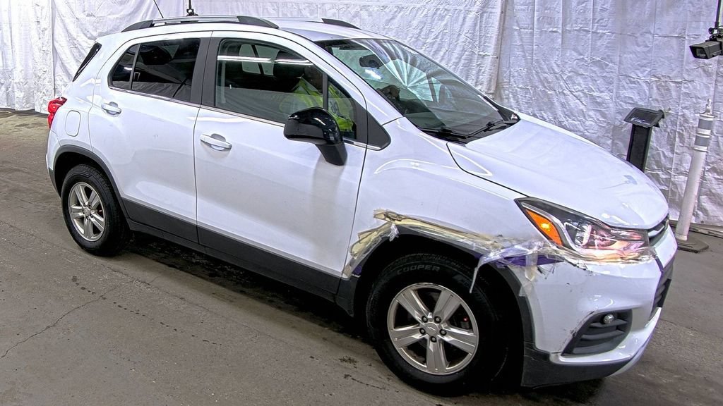 Used 2019 Chevrolet Trax LT AWD/4WD image 3