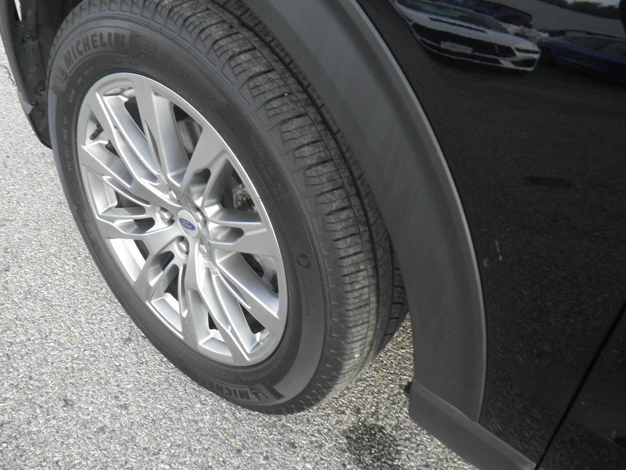 Certified 2025 Ford Explorer Active w/ Active Comfort Package image 11