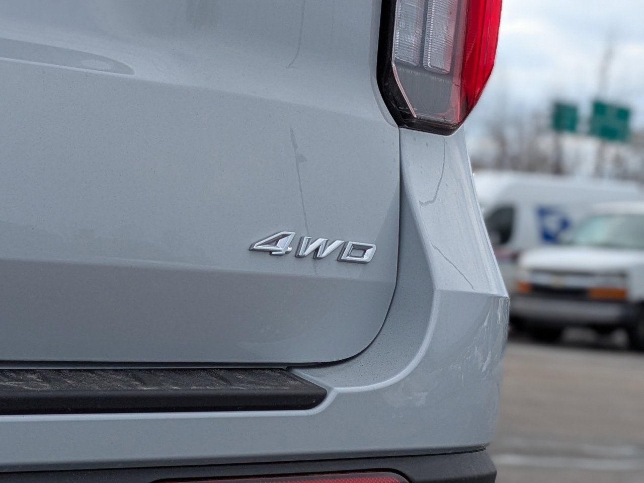 New 2026 Ford Explorer ST-Line w/ ST-Line Street Pack image 13
