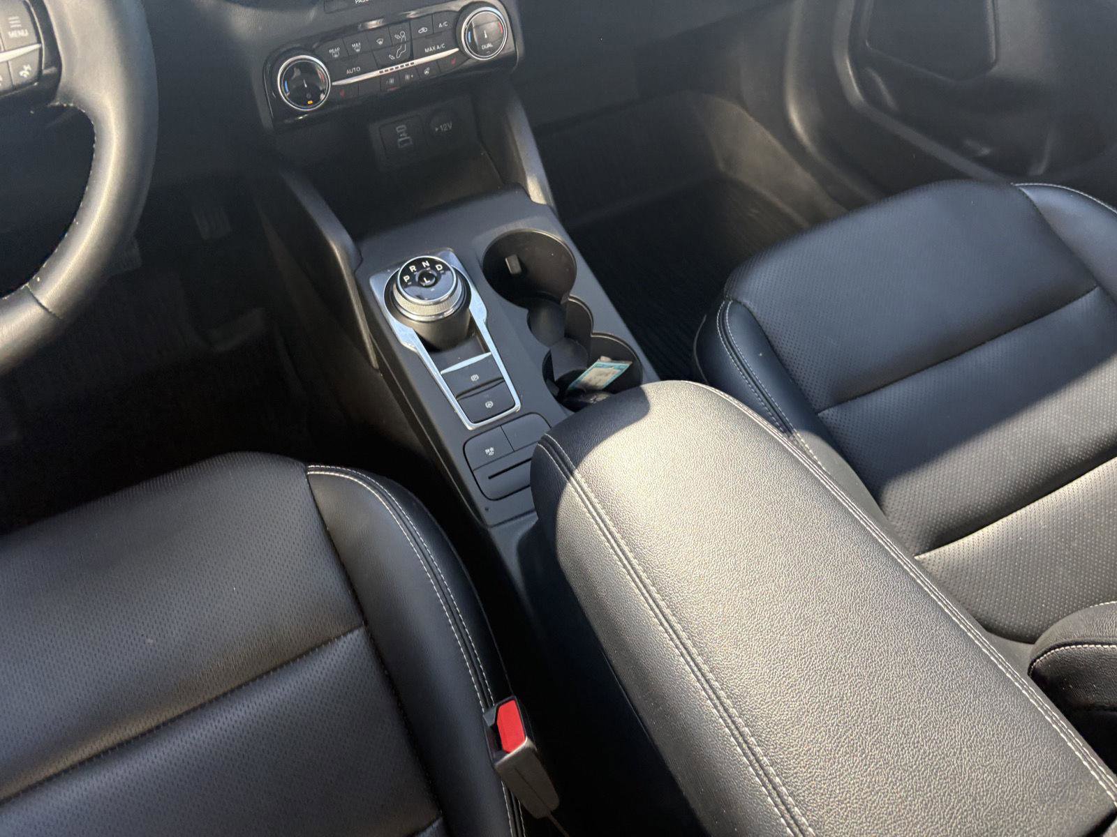 Used 2022 Ford Escape SEL w/ Class II Trailer Tow Package image 13