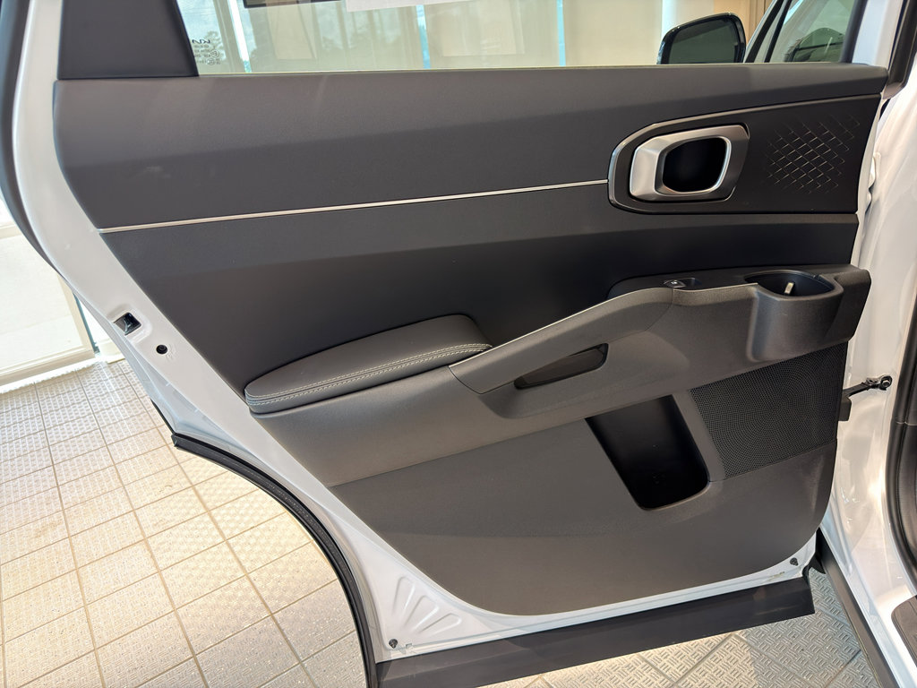 New 2026 Kia Sorento S image 19