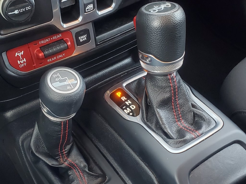 Used 2018 Jeep Wrangler Unlimited Rubicon AWD/4WD image 19