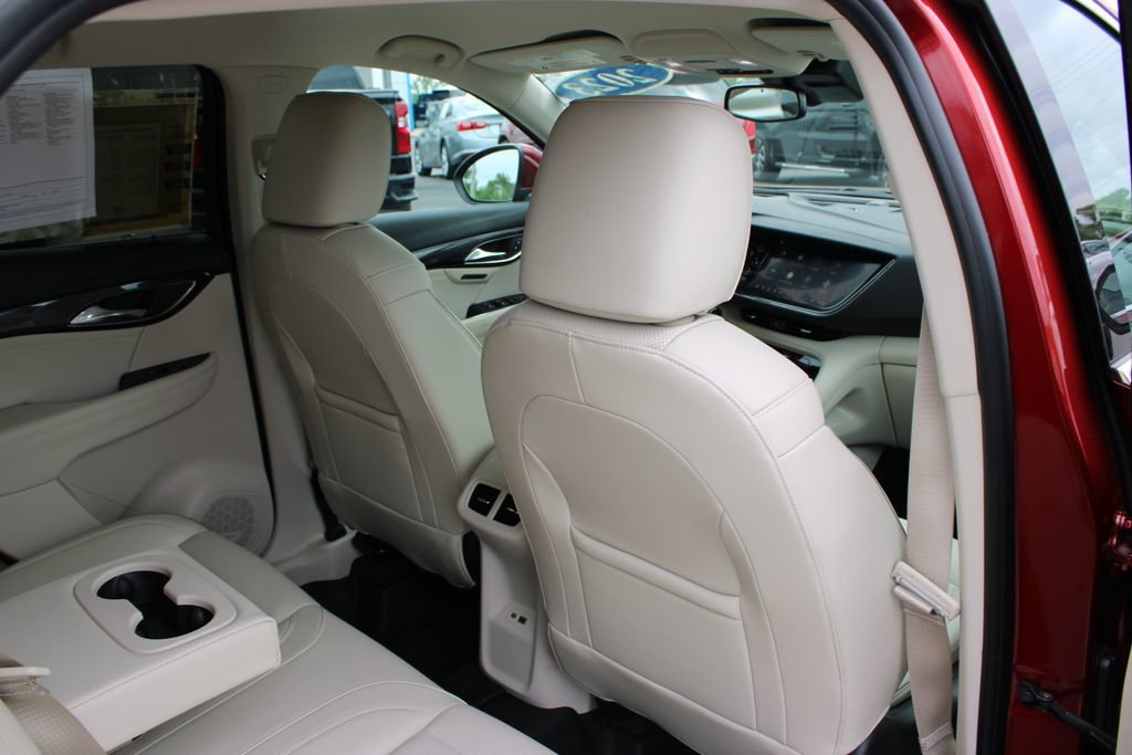 Used 2023 Buick Envision Essence w/ Technology Package I AWD/4WD image 32
