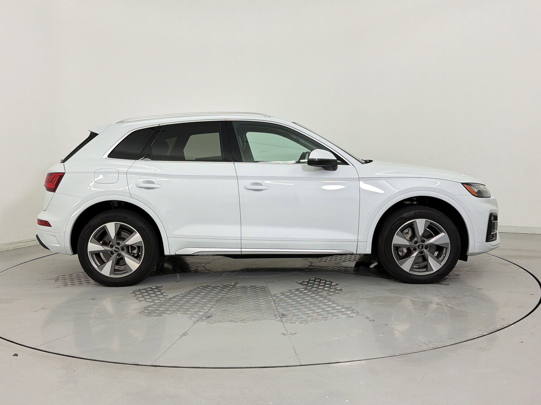 Used 2023 Audi Q5 2.0T Premium Plus w/ Premium Plus Package image 8