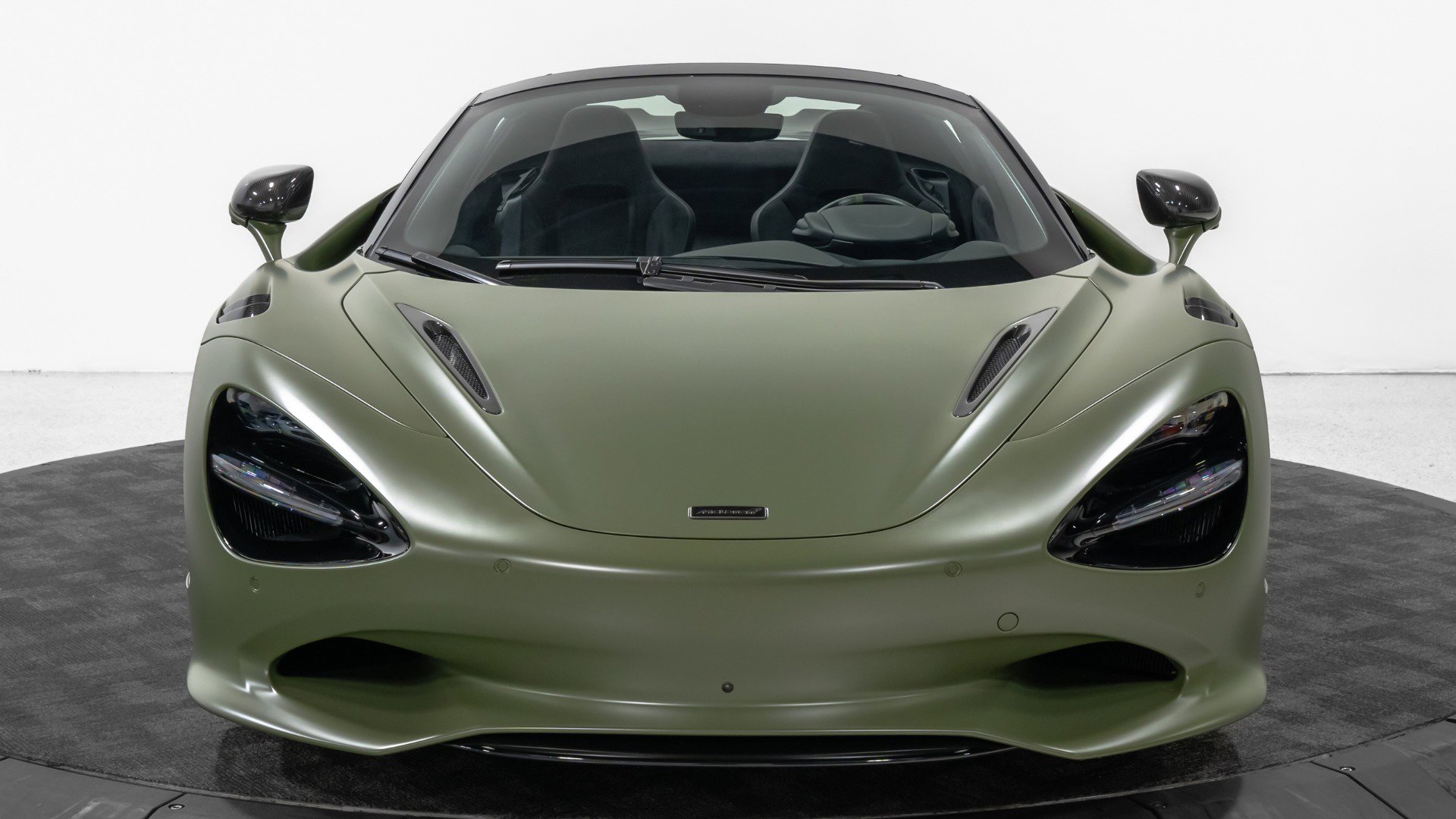 Used 2026 McLaren 750S image 15