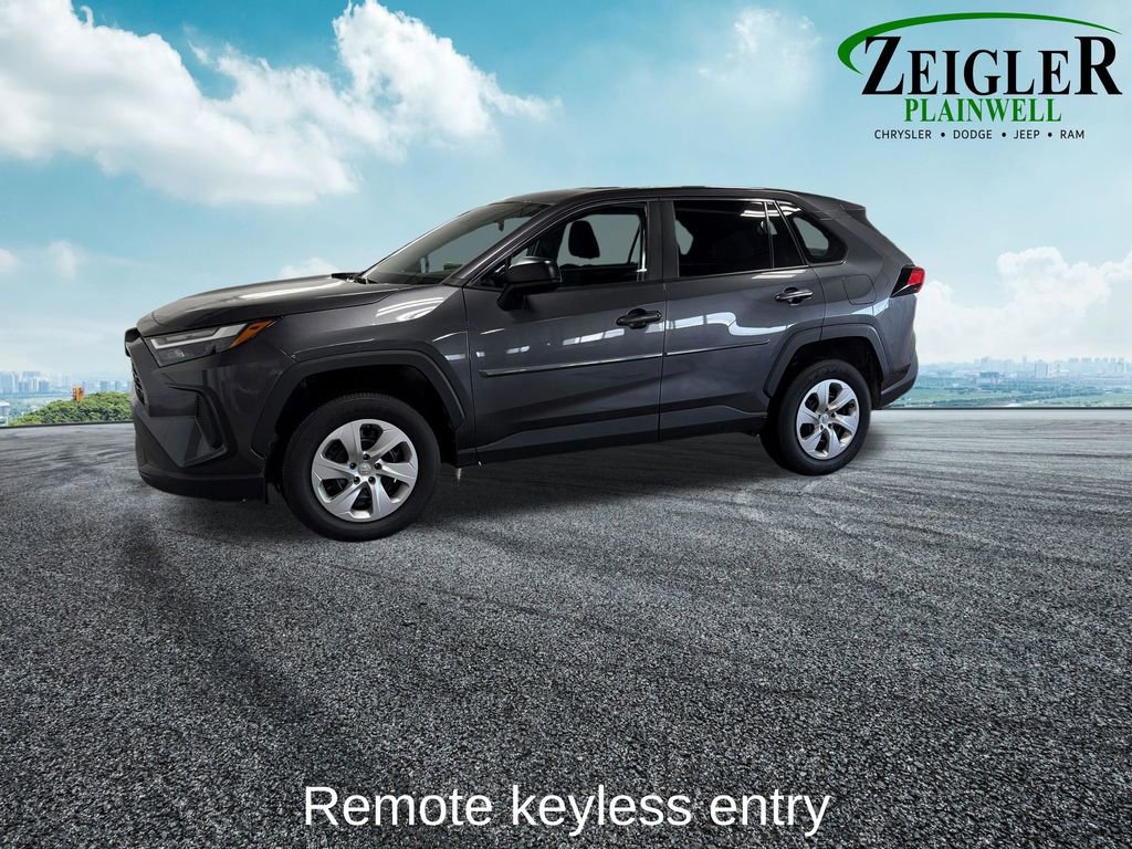 Used 2023 Toyota RAV4 LE image 3