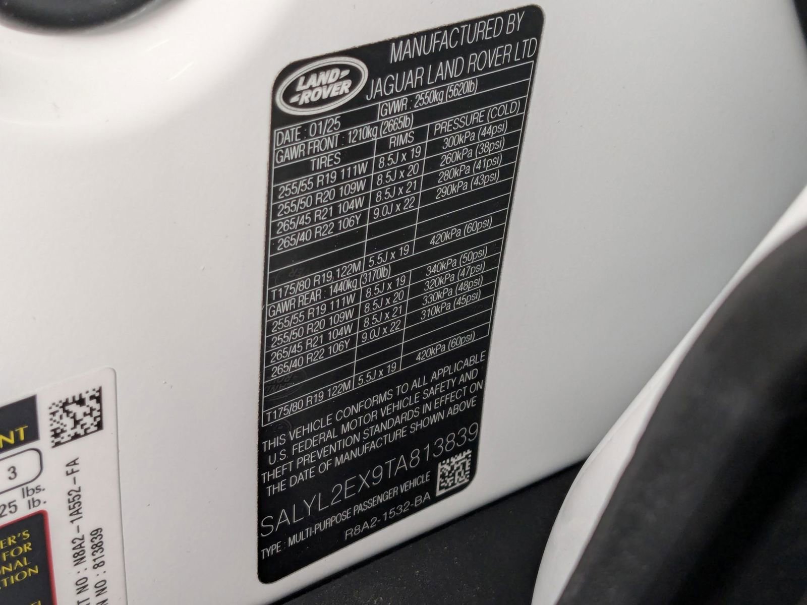 New 2026 Land Rover Range Rover Velar Dynamic SE image 19