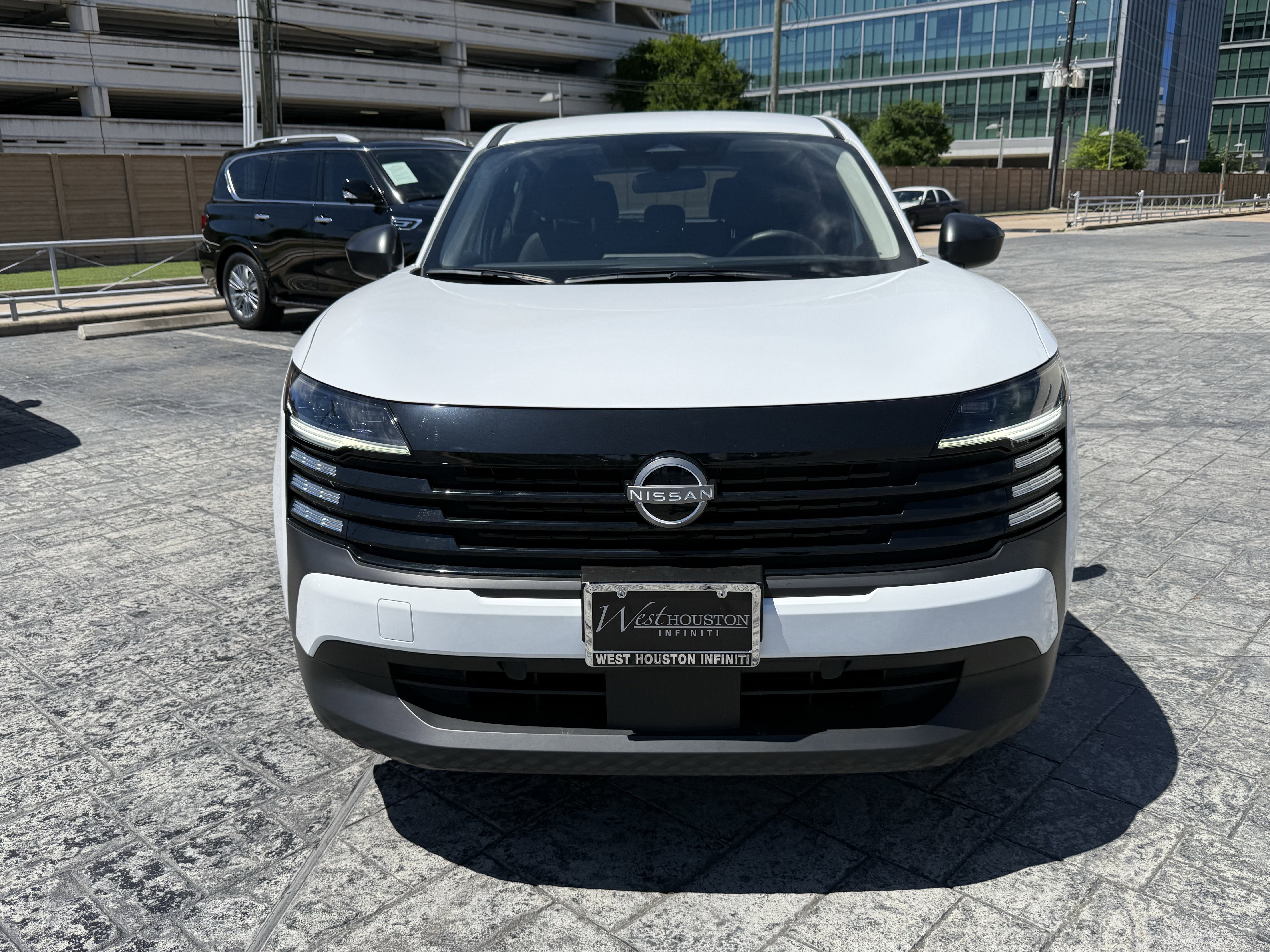 Used 2025 Nissan Kicks S image 2