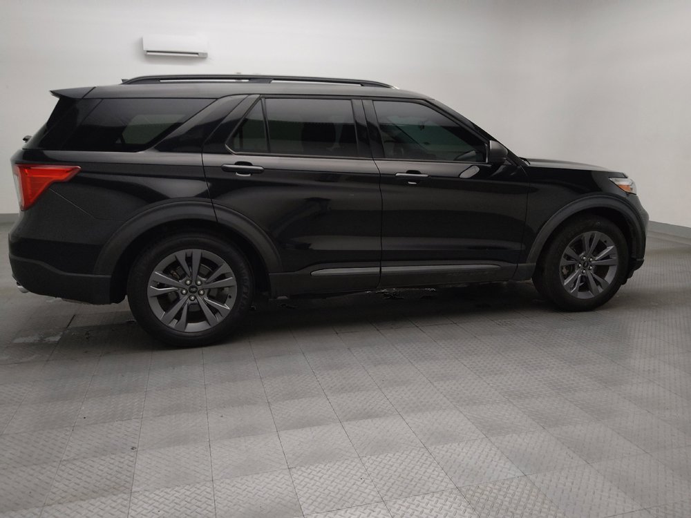 Used 2021 Ford Explorer XLT w/ Equipment Group 202A image 10