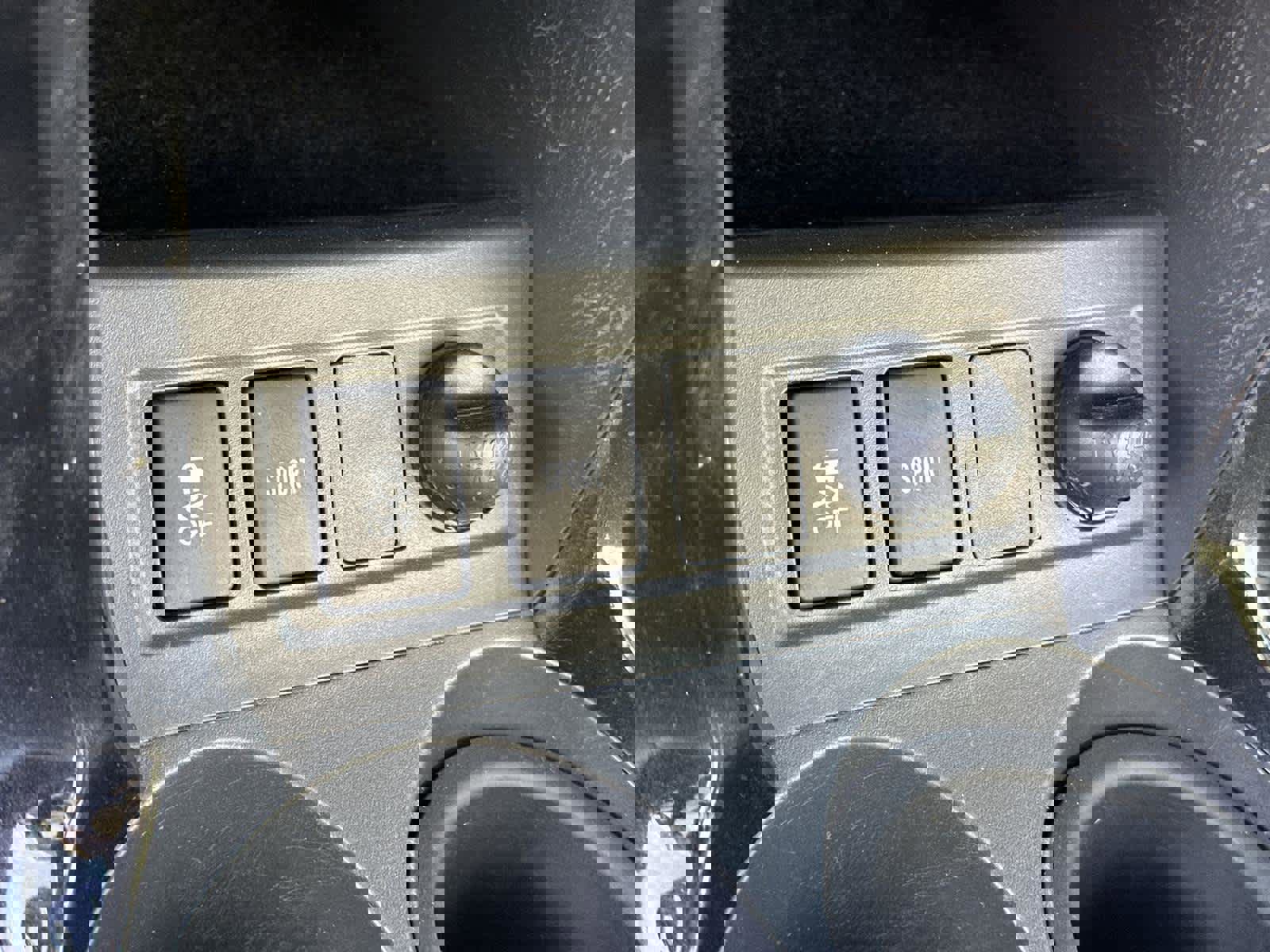 Used 2014 Toyota RAV4 EV image 26