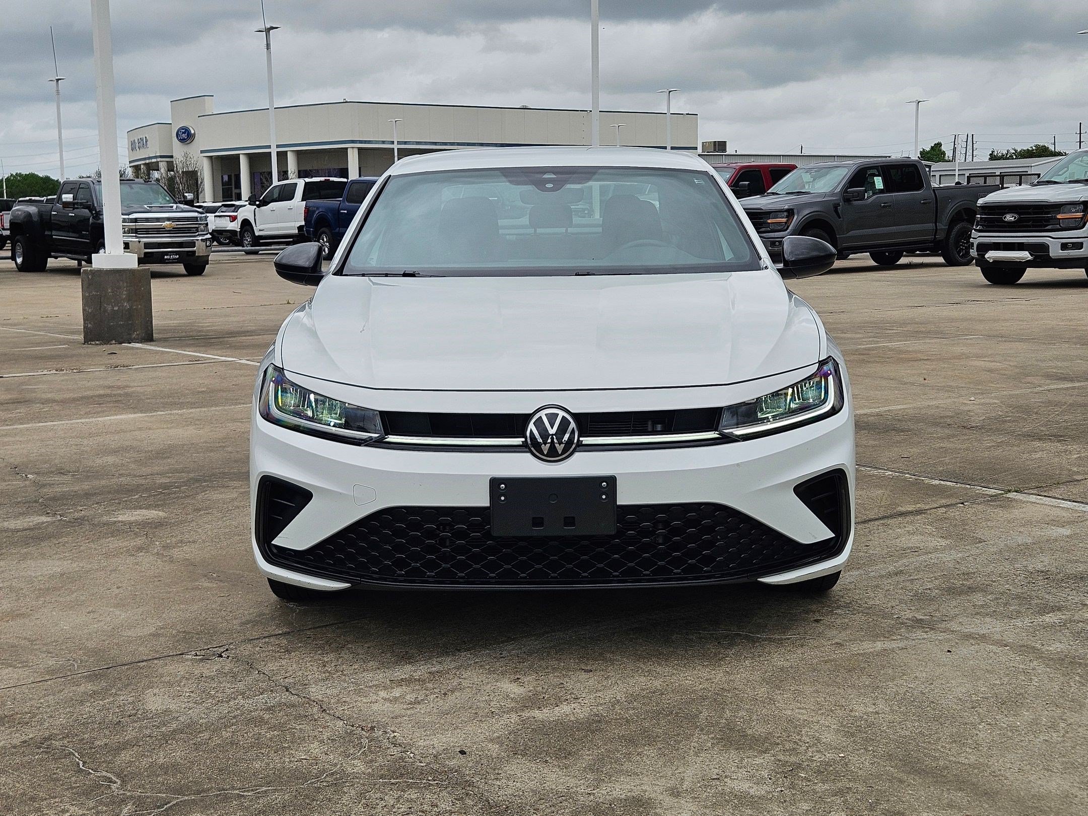 Used 2025 Volkswagen Jetta Sport FWD image 9
