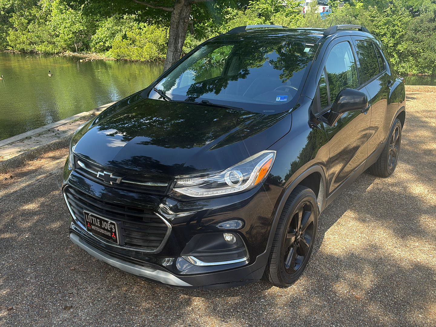 Used 2018 Chevrolet Trax Premier w/ Midnight Edition FWD image 12