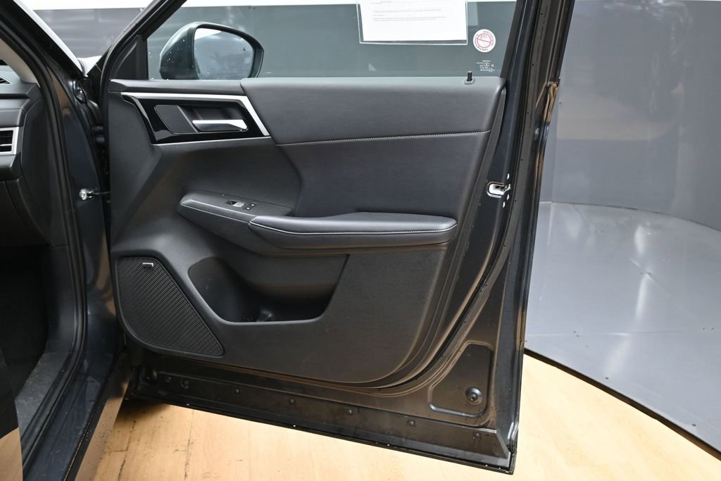 Used 2025 Mitsubishi Outlander SE AWD/4WD image 38