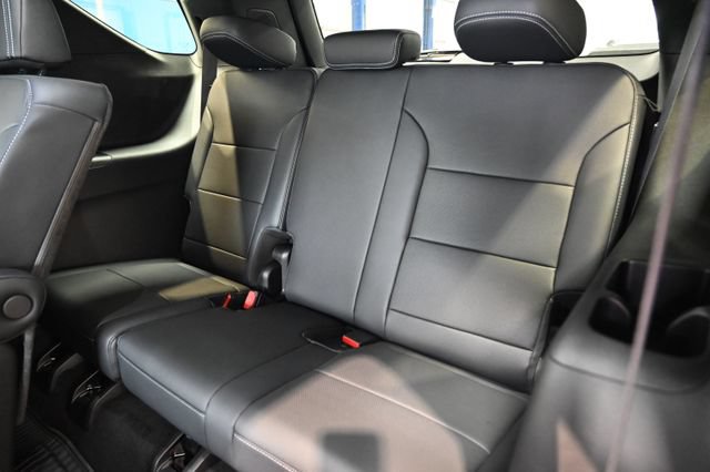 New 2027 Chevrolet Traverse LT w/ Driver Confidence Package FWD image 12