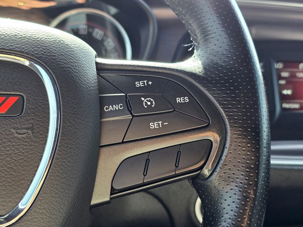 Used 2016 Dodge Challenger SXT w/ Driver Convenience Group image 28