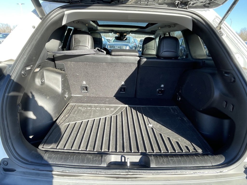 Used 2022 Jeep Cherokee Limited image 24