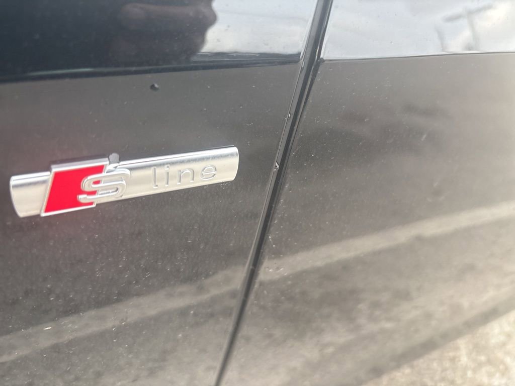 Used 2024 Audi A8 L 3.0T w/ Comfort Plus Package image 14