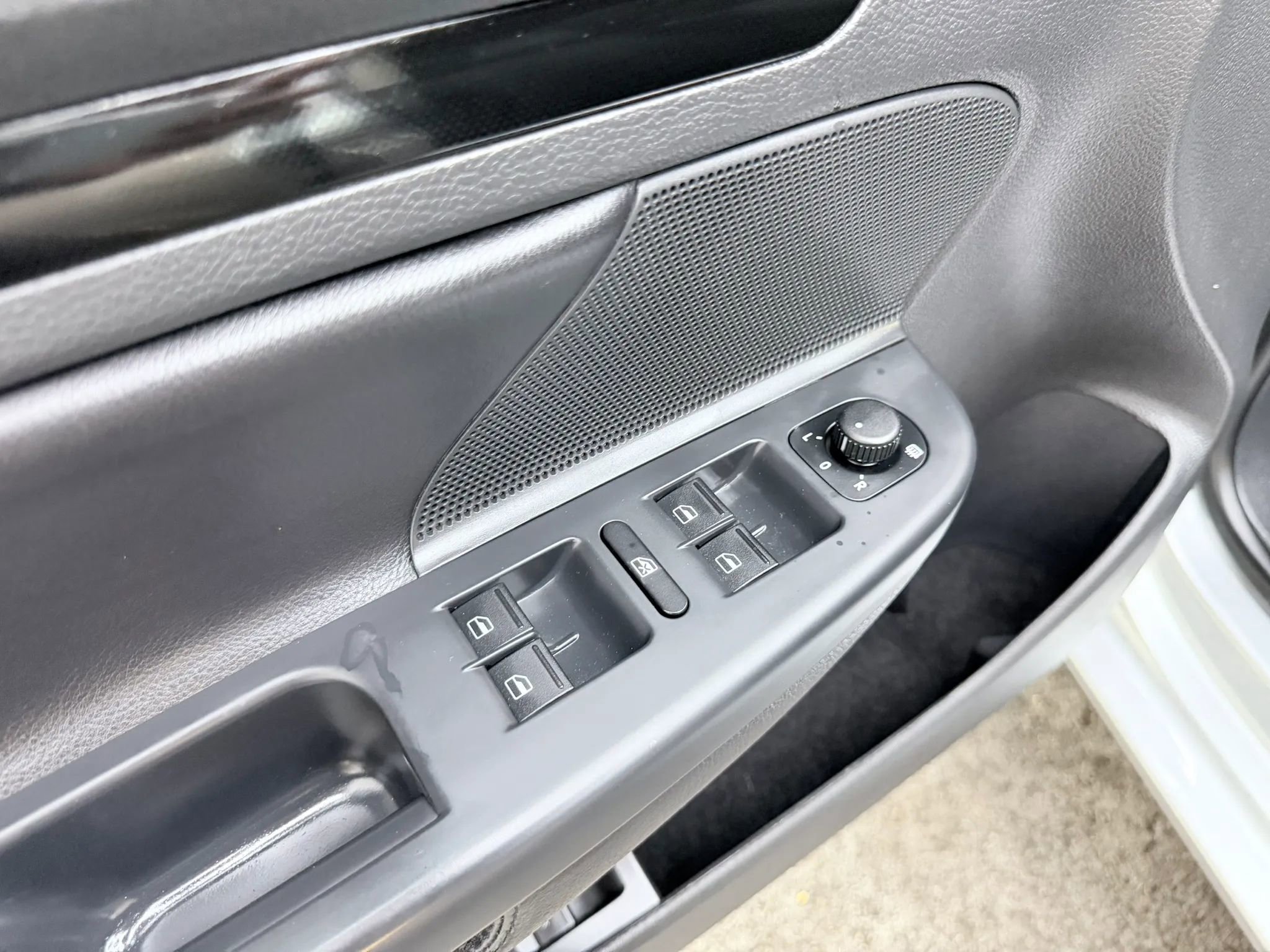 Used 2014 Volkswagen Jetta TDI FWD image 10