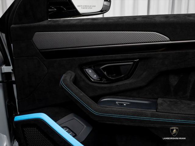 Used 2024 Lamborghini Urus Performante AWD/4WD image 46