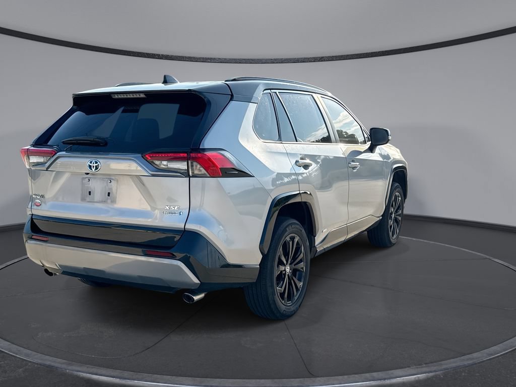 Used 2023 Toyota RAV4 XSE AWD/4WD image 11