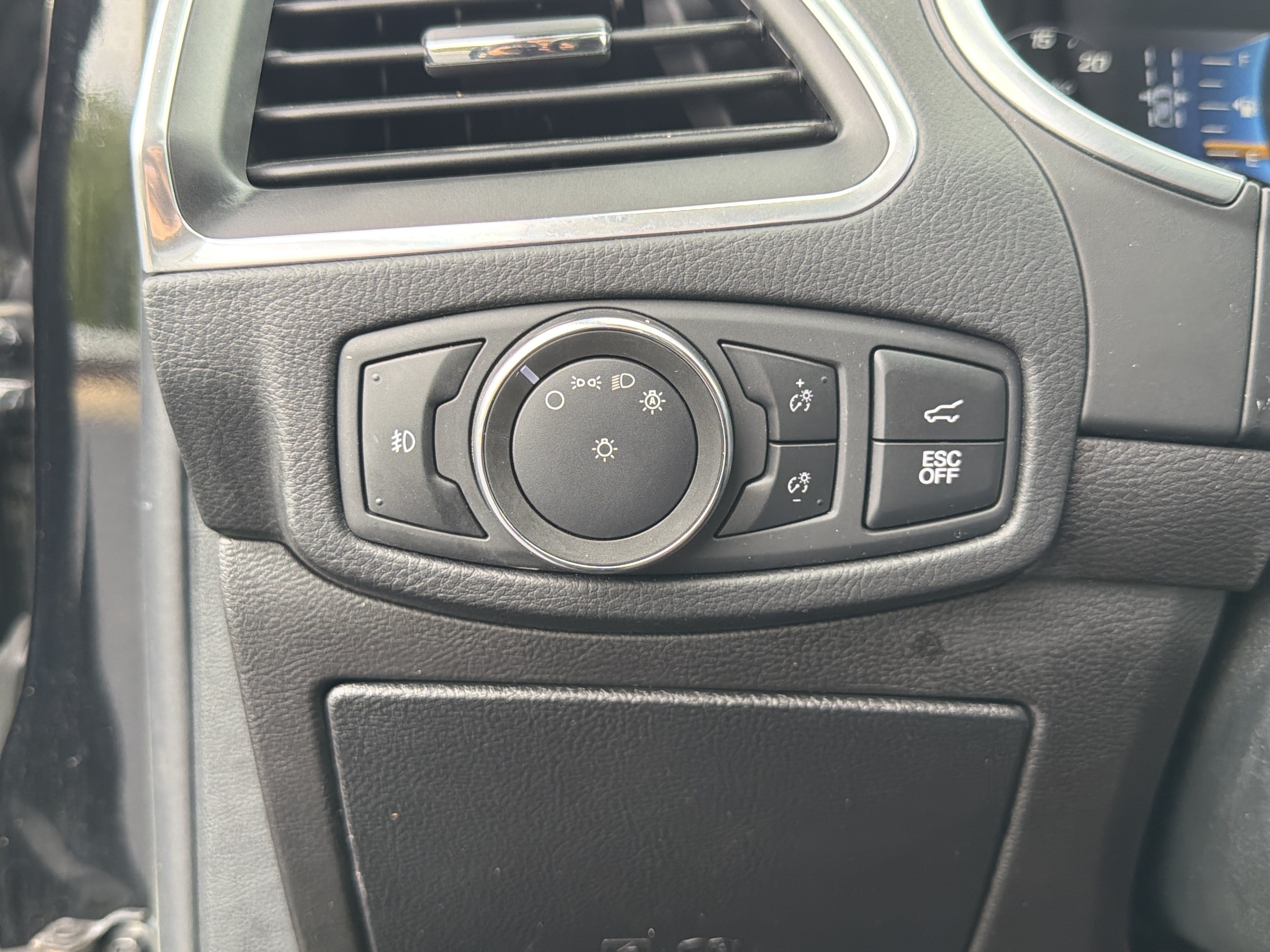 Used 2020 Ford Edge ST w/ Equipment Group 401A AWD/4WD image 70