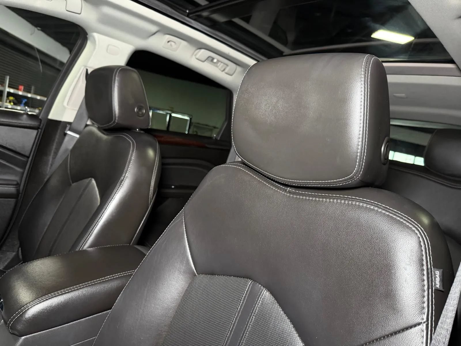 Used 2013 Cadillac SRX Luxury w/ Driver Awareness Package FWD image 29