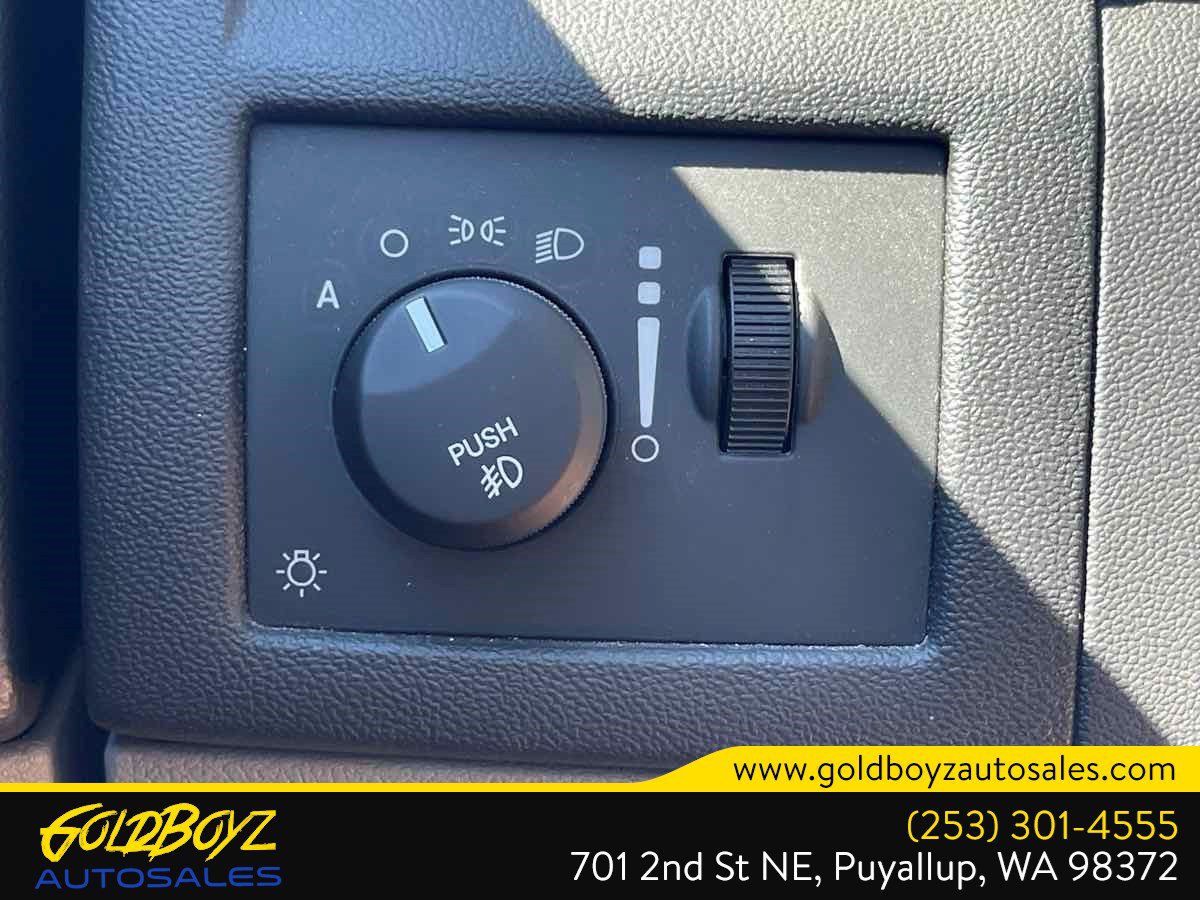 Used 2008 Dodge Charger R/T RWD image 32