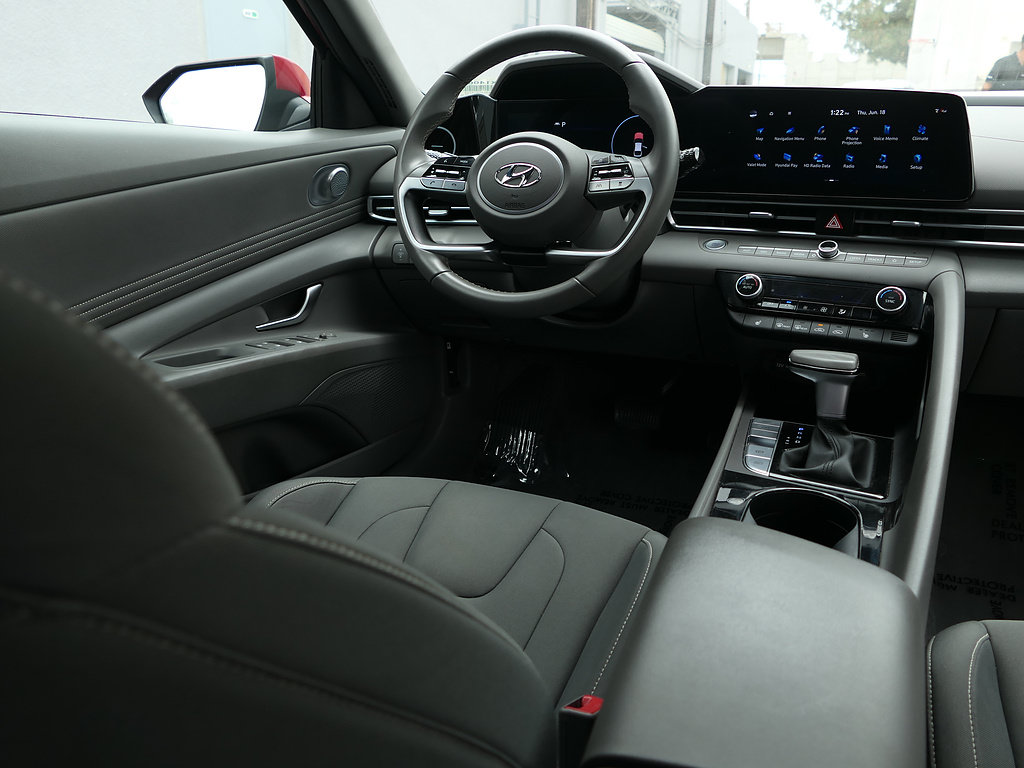 Used 2023 Hyundai Elantra SEL w/ Convenience Package FWD image 22