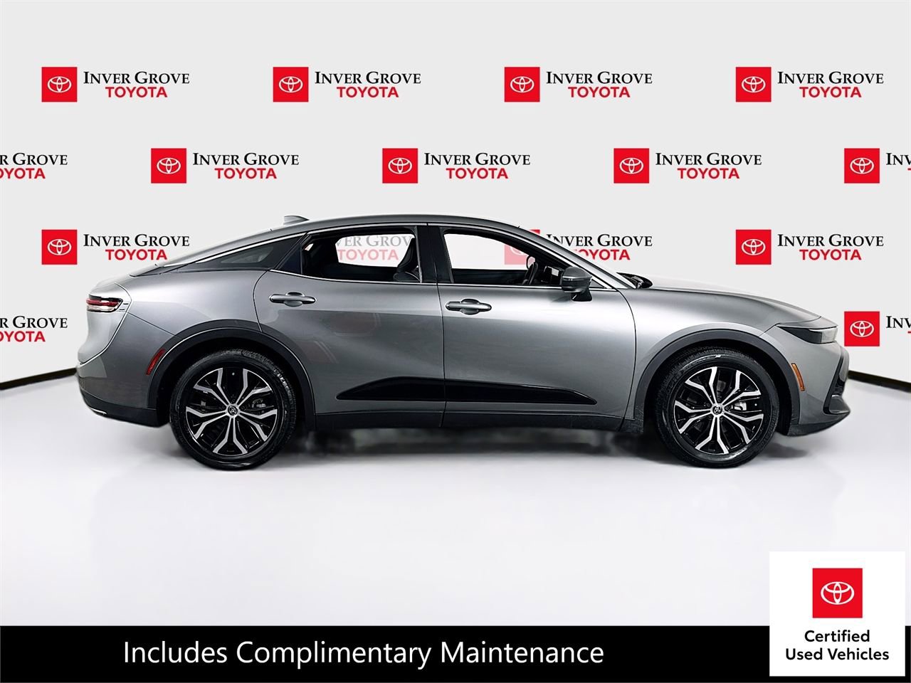 Certified 2023 Toyota Crown XLE image 4