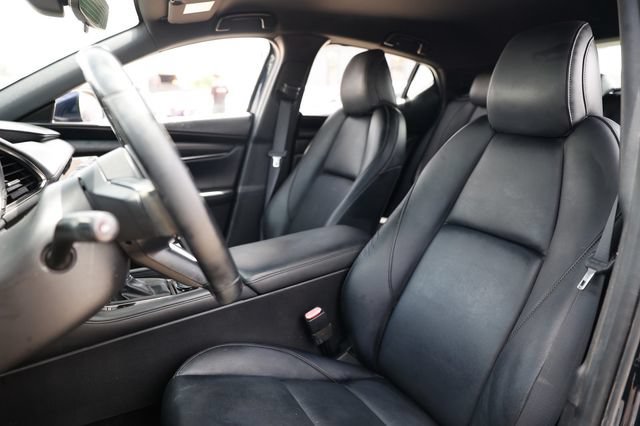 Used 2020 MAZDA MAZDA3 Hatchback w/ Preferred Package FWD image 9