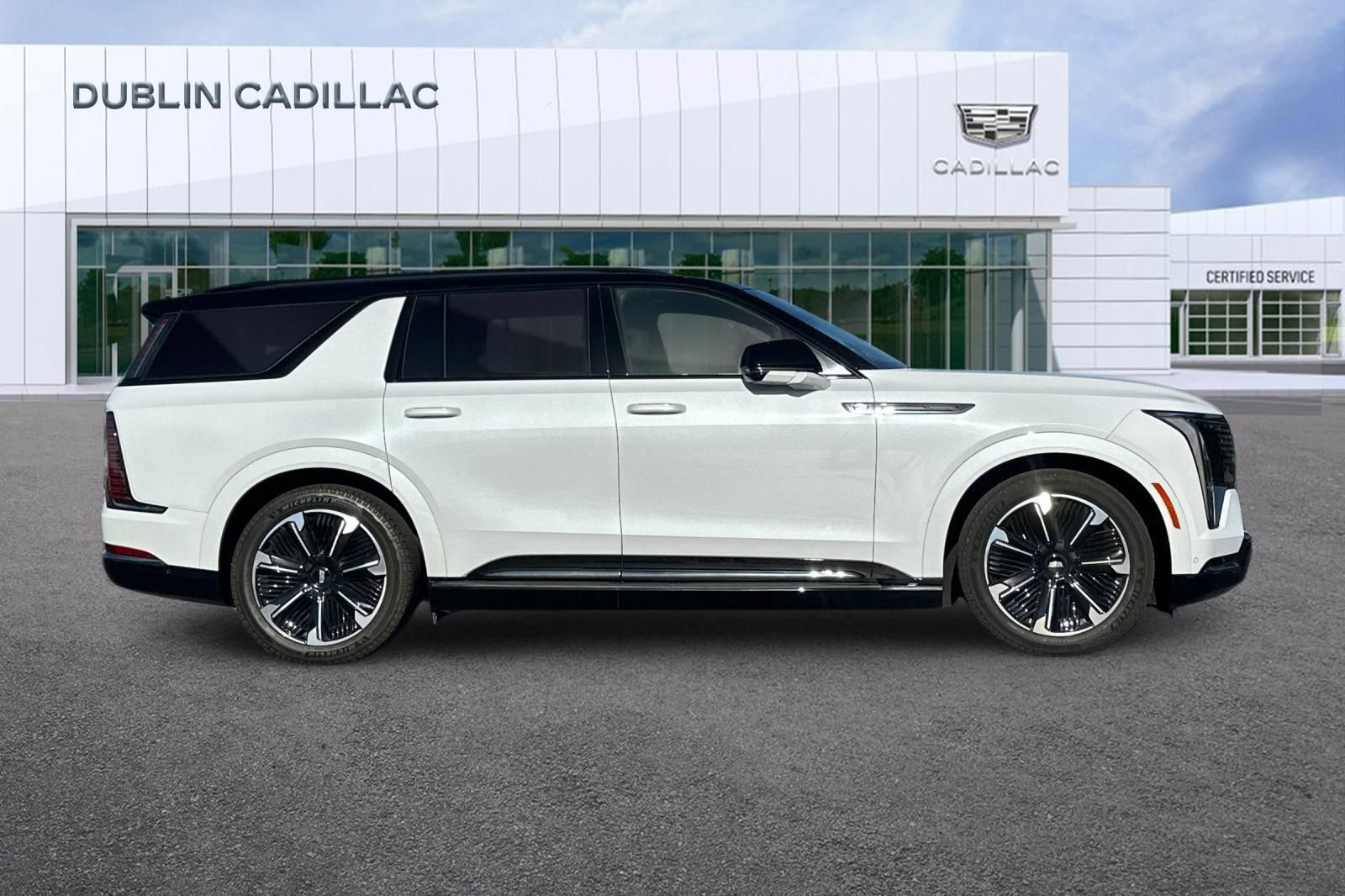 Certified 2026 Cadillac Escalade IQL Sport 2 AWD/4WD image 3