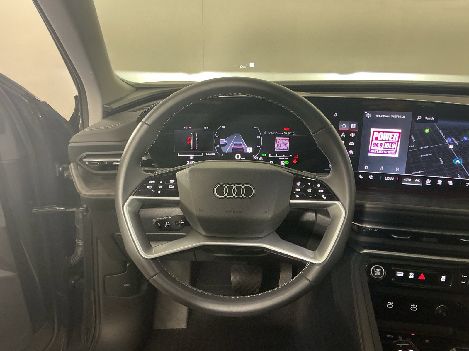 Used 2025 Audi Q5 Premium Plus w/ Premium Plus AWD/4WD image 12