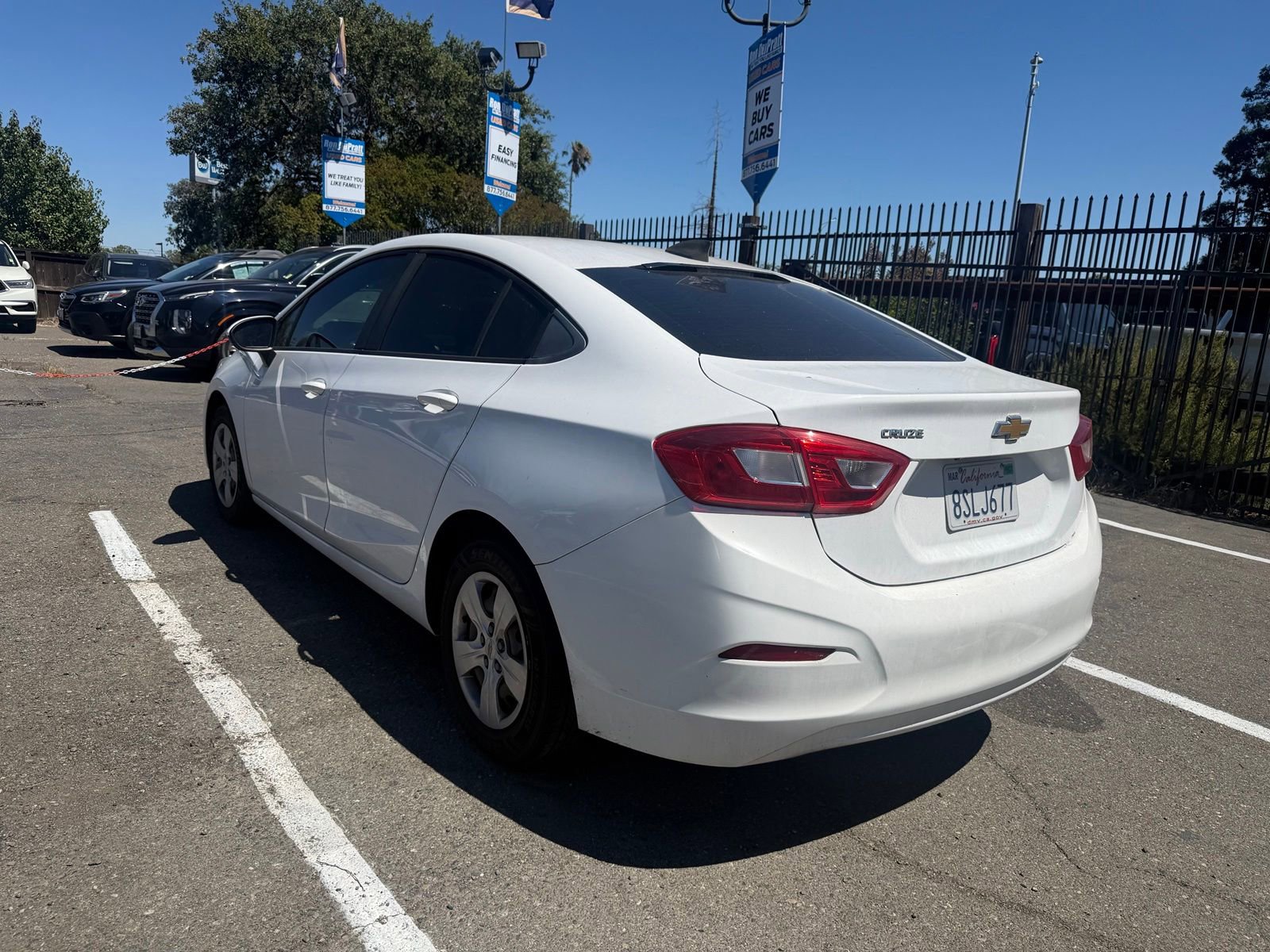 Used 2017 Chevrolet Cruze LS FWD image 3