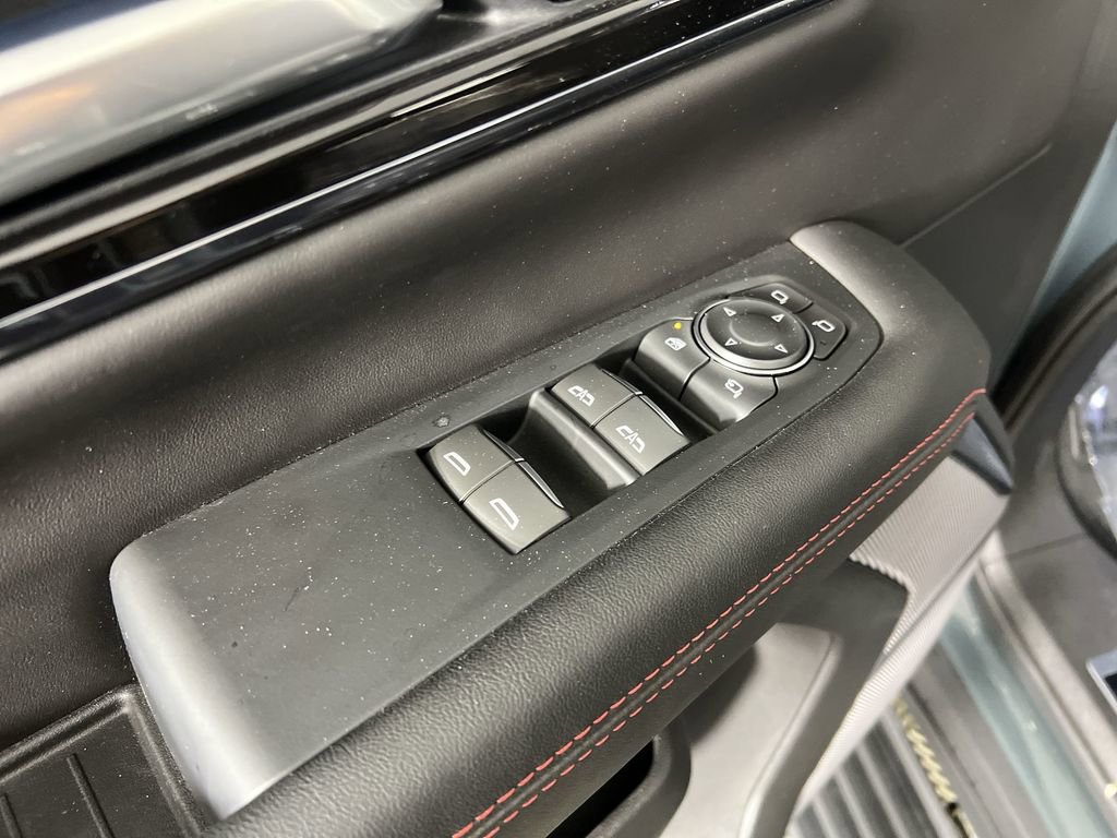 Certified 2025 GMC Yukon AT4 Ultimate w/ LPO, Floor Liner Package AWD/4WD image 23