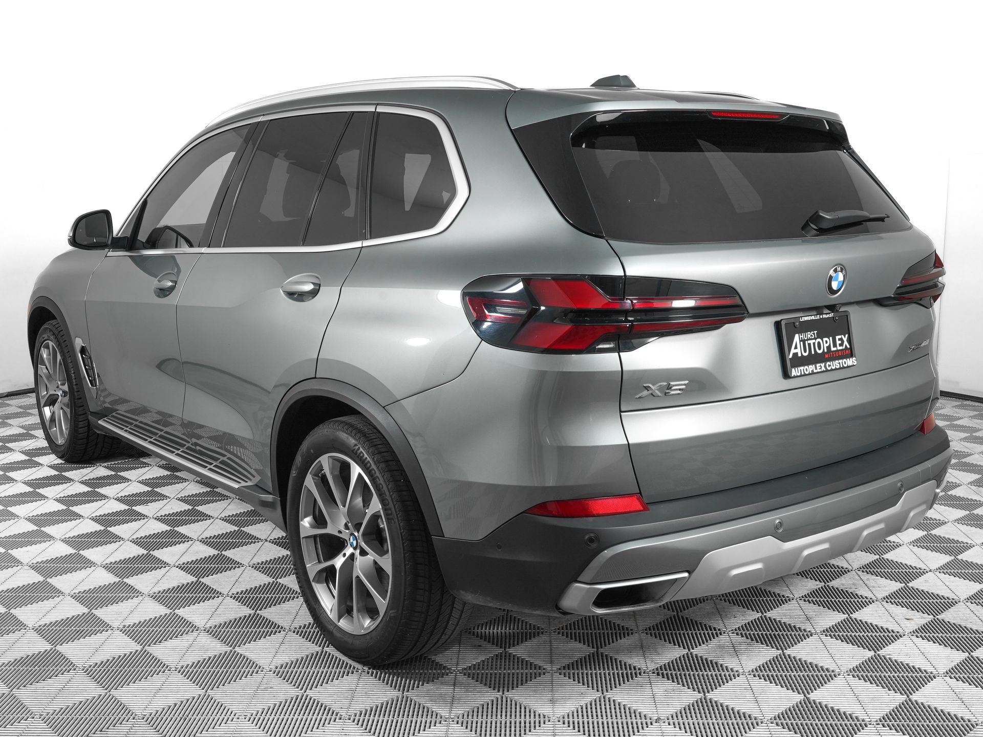 Used 2025 BMW X5 xDrive40i AWD/4WD image 6