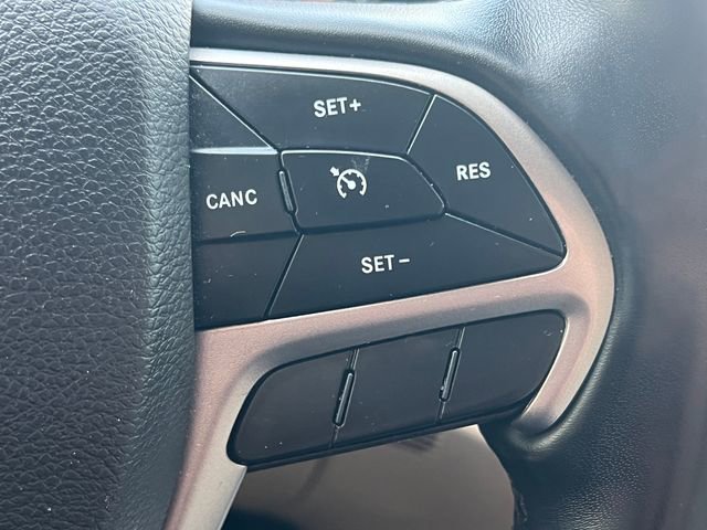 Used 2019 Jeep Grand Cherokee Limited AWD/4WD image 22