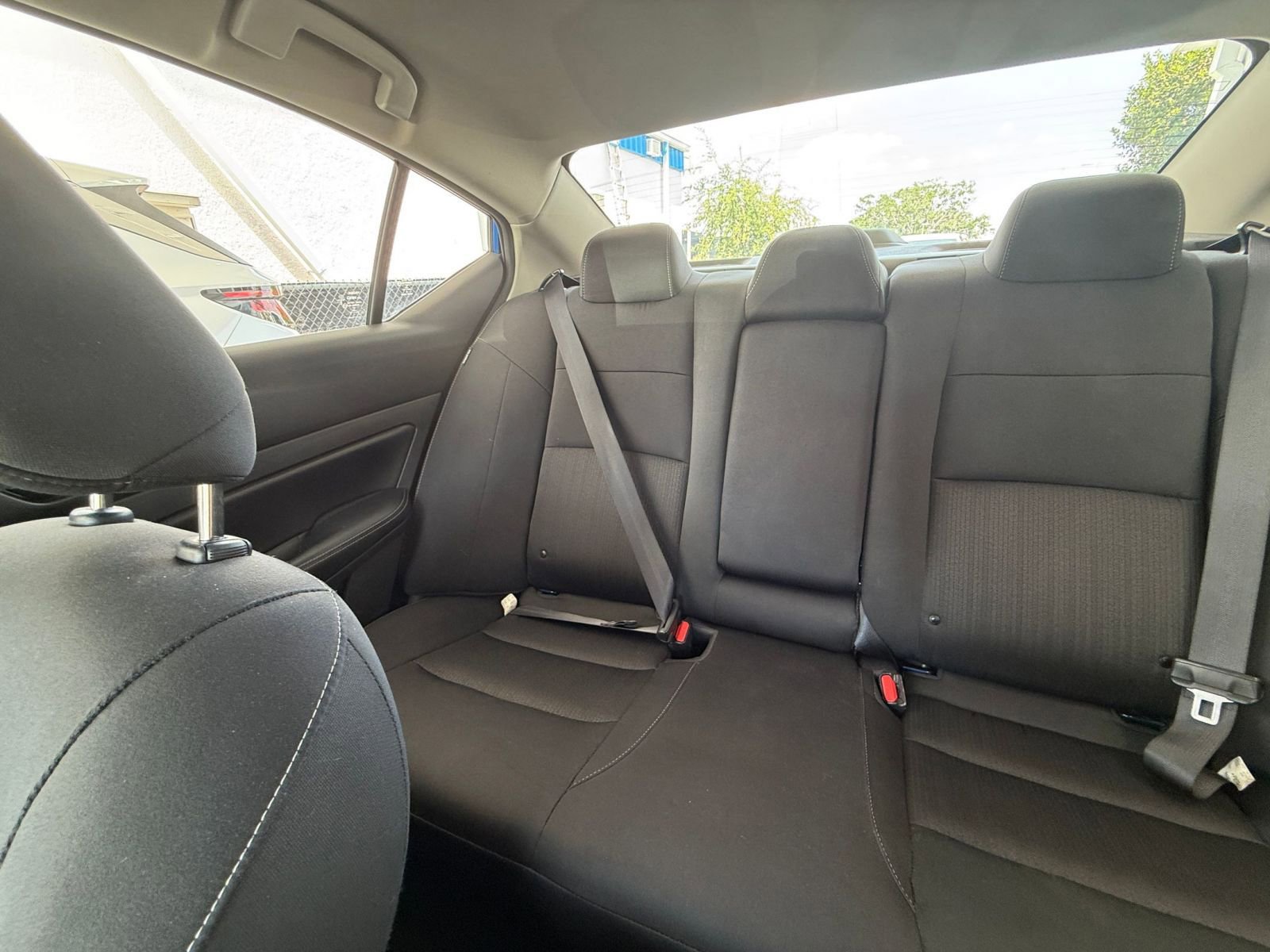 Used 2025 Nissan Altima 2.5 SV FWD image 39