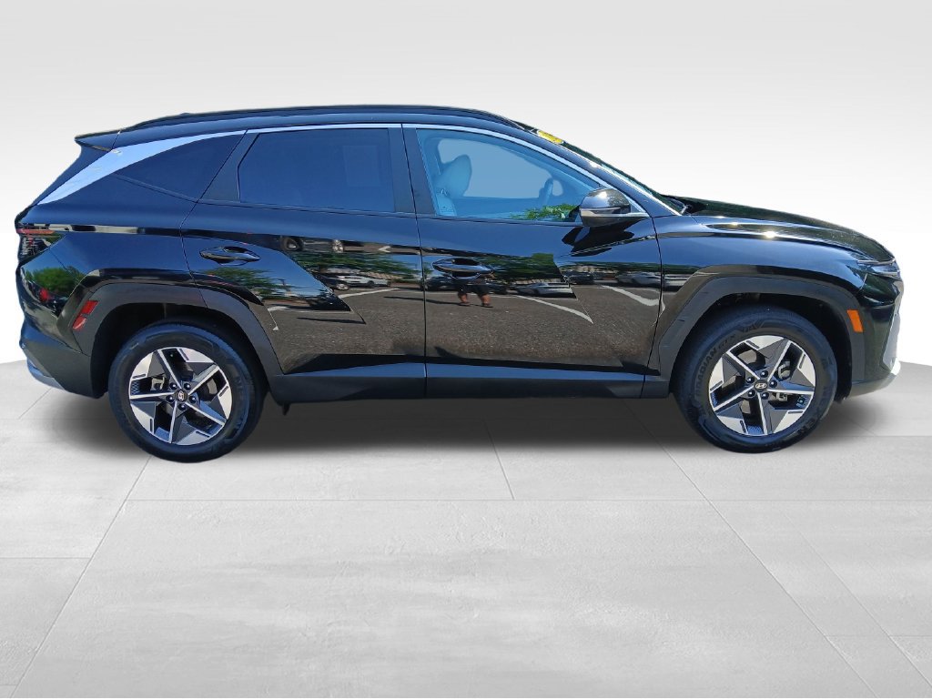 Used 2025 Hyundai Tucson SEL AWD/4WD image 14
