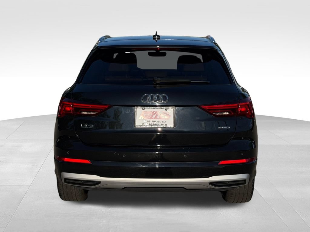 Used 2024 Audi Q3 2.0T Premium w/ Convenience Package AWD/4WD image 7